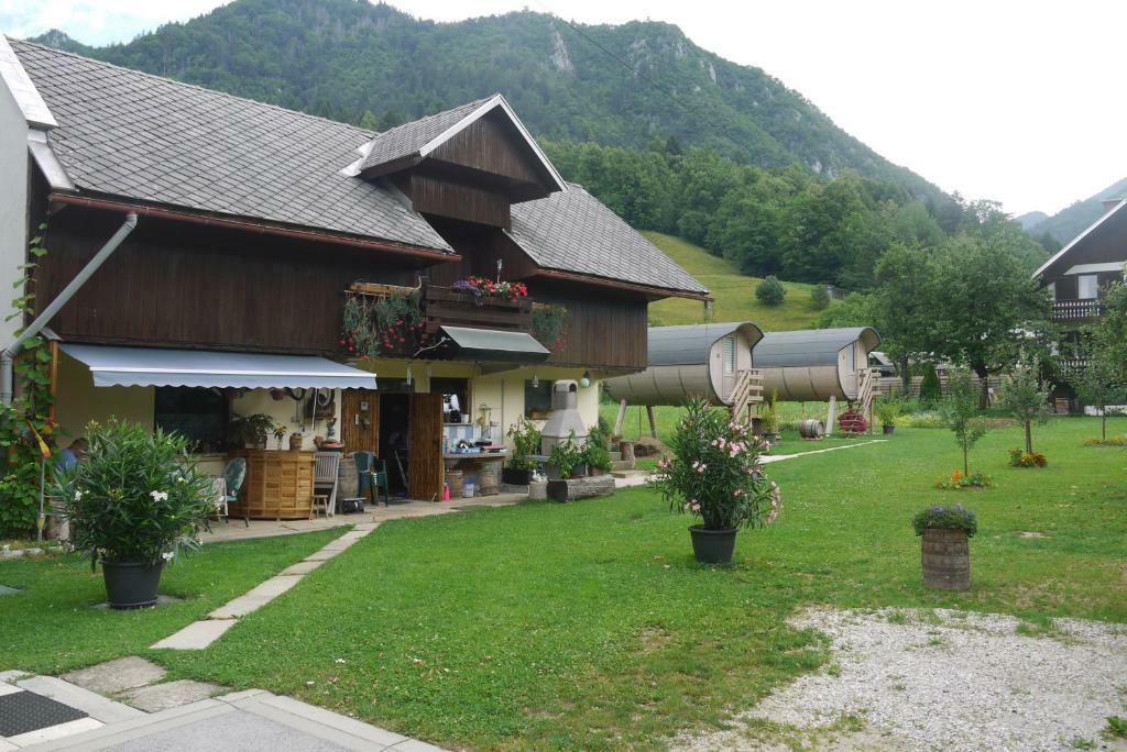 Apartments - Glamping Encijan Begunje na Gorenjskem Exterior photo